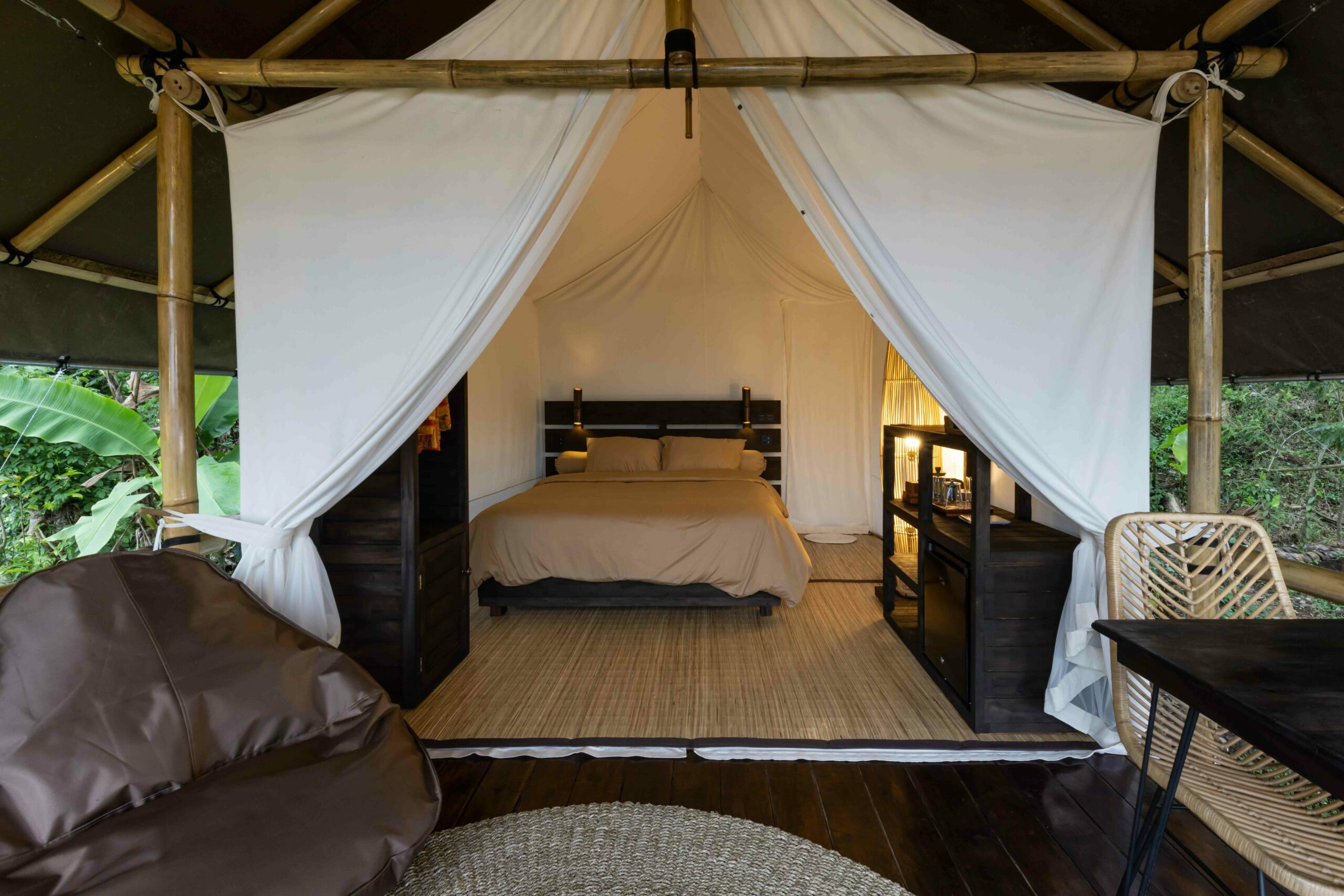 Wani Tent - bedroom & terrace